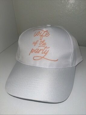 "Wife of the Party" Embroidered Cap 💖👰🏻♀️